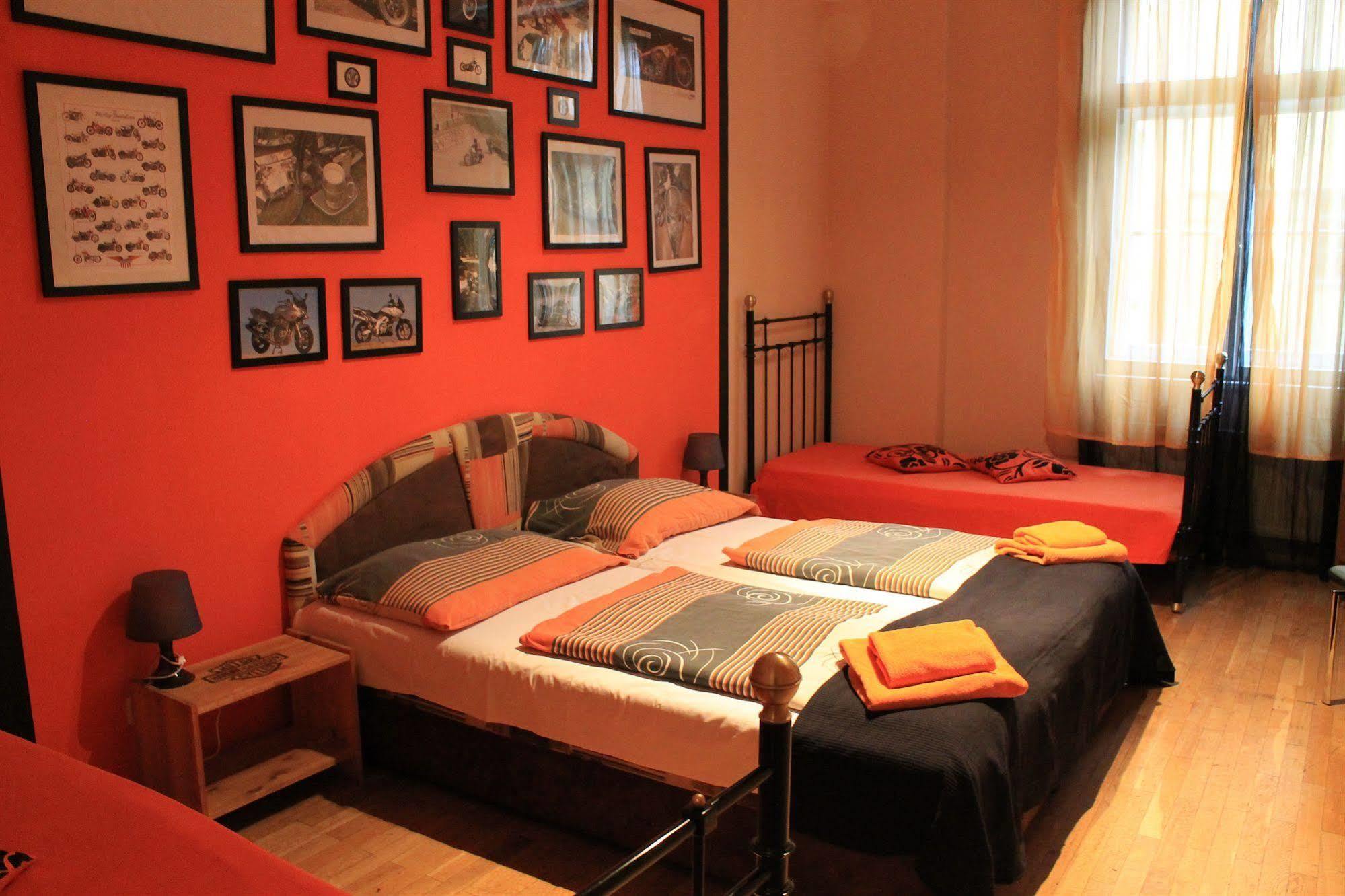 A-apartments Harley Style 3*